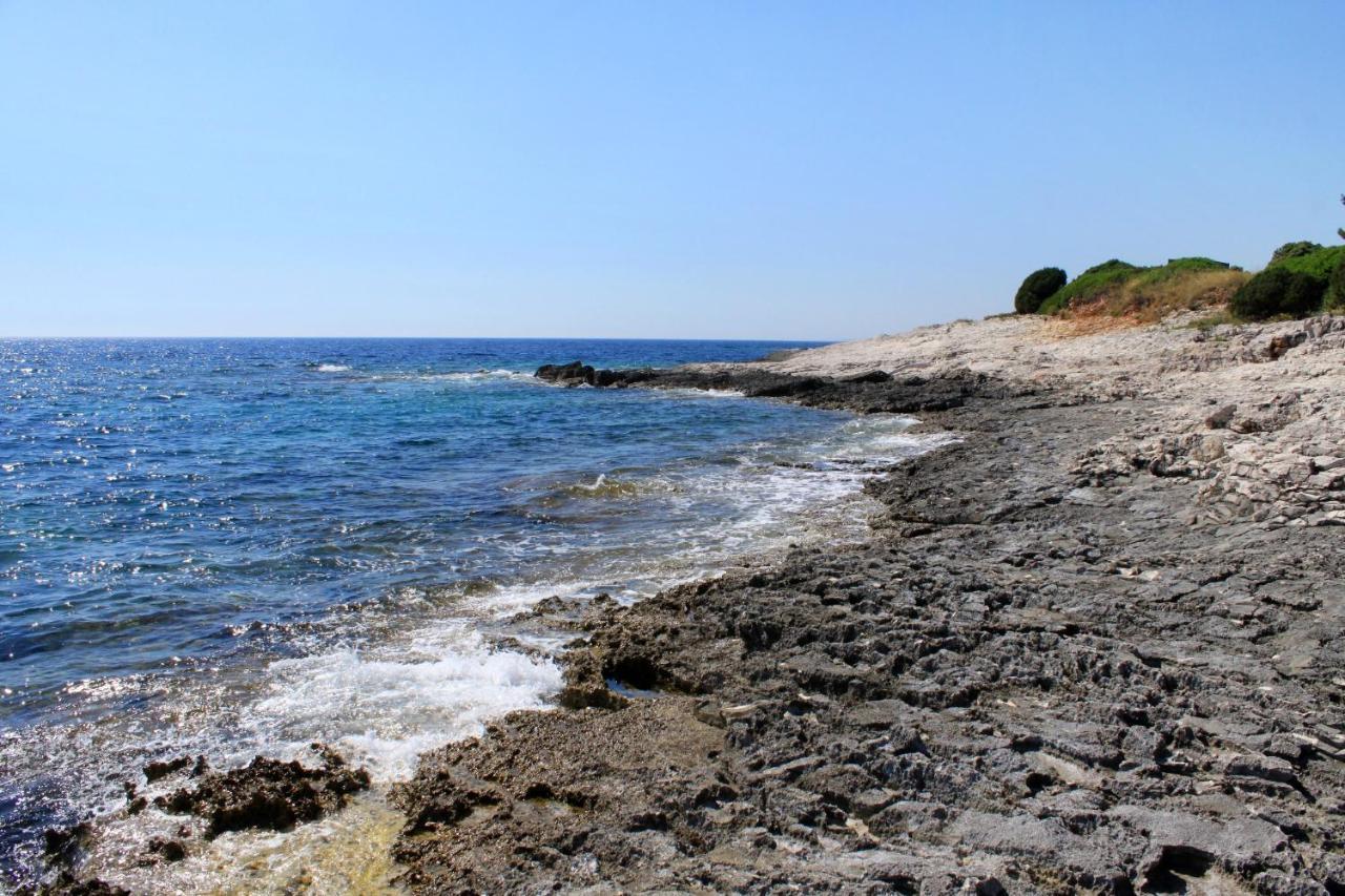 Secluded Fisherman'S Cottage Cove Ripisce, Dugi Otok - 394 Brbinj Buitenkant foto